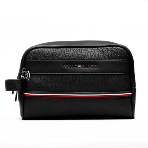 شنطة من تومي هيلفيغر للرجال