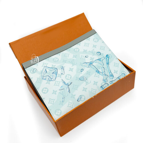 كلاتش من لويس فيتون